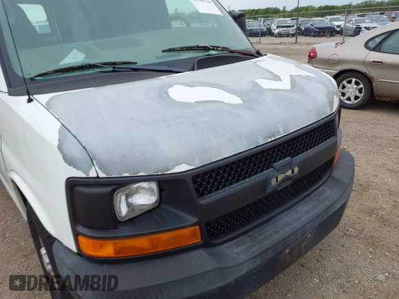 2007 Chevrolet Express Cargo Van with VIN 1GCGG25V571100352, listed as a IAAI auction lot 42144766 with 149,353 mi miles. Bid and sale history available at carsss.com. Image 6.
