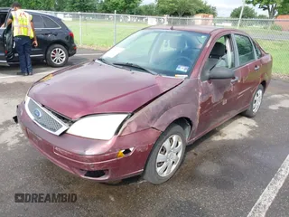 2006 Ford Focus S with VIN 1FAFP34N76W187875, listed as a IAAI auction lot 42758797 with 126,346 mi miles and . Bid and sale history available at DreamBid. Image 2.