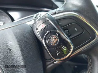 2020 Buick Encore GX Select z VIN KL4MMDS2XLB080034, wystawiony jako IAAI lot #42400884 z przebiegiem 67 632 mil mil oraz . Historia ofert i sprzedaży dostępna na DreamBid. Obrazek 11.