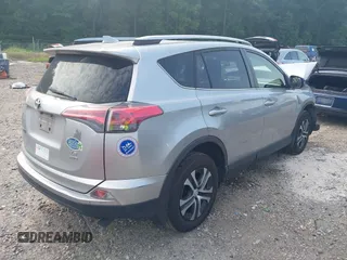 2018 Toyota RAV4 LE z VIN JTMBFREV7JJ250802, wystawiony jako IAAI lot #42578008 z przebiegiem 145 952 mil mil oraz . Historia ofert i sprzedaży dostępna na DreamBid. Obrazek 4.