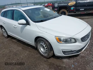 2017 Volvo V60 Premier with VIN YV140MEK2H1333206, listed as a IAAI auction lot 39423703 with 1 mi miles. Bid and sale history available at carsss.com. Image 1.