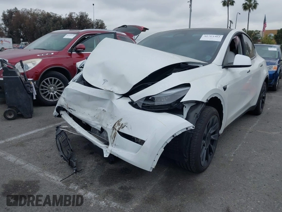 2024 Tesla Model Y with VIN 7SAYGDED6RF166543, listed as a IAAI auction lot 41713362 with Not Provided miles and . Bid and sale history available at DreamBid. Image 19.