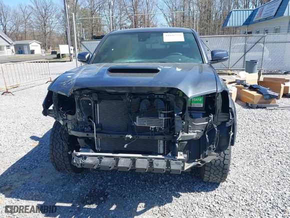 2019 Toyota Tacoma 4WD SR with VIN 3TMCZ5AN2KM268915, listed as a IAAI auction lot 41696555 with 33,573 mi miles. Bid and sale history available at carsss.com. Image 6.