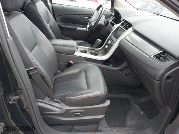 2011 Ford Edge SEL with VIN 2FMDK3JC1BBB10607, listed as a IAAI auction lot 41925447 with 173,423 mi miles. Bid and sale history available at carsss.com. Image 5.