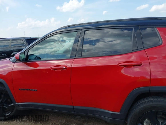 2021 Jeep Compass Latitude z VIN 3C4NJDBB5MT603608, wystawiony jako IAAI lot #40036775 z przebiegiem 61 257 mil mil oraz . Historia ofert i sprzedaży dostępna na DreamBid. Obrazek 15.