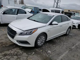2016 Hyundai Sonata Hybrid SE with VIN KMHE24L17GA011637, listed as a Copart auction lot 73576332 with 170,747 mi miles. Bid and sale history available at carsss.com. Image 1.