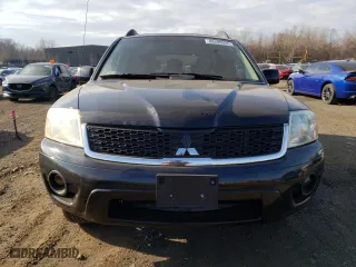 2010 Mitsubishi Endeavor SE with VIN 4A4JN3AS3AE005231, listed as a Copart auction lot 88280535 with 212,675 mi miles and Salvage Title. Bid and sale history available at carsss.com. Image 5.