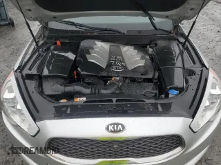 2015 Kia K900 Luxury z VIN KNALW4D45F6018822, wystawiony jako Copart lot #58448055 z przebiegiem 146 893 mil mil oraz Czysty tytuł • Clean title. Historia ofert i sprzedaży dostępna na DreamBid. Obrazek 11.