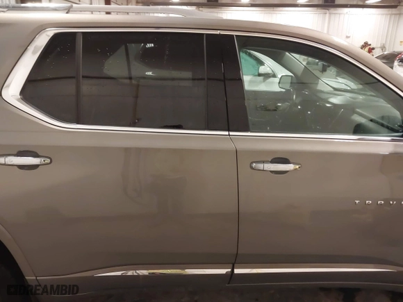2018 Chevrolet Traverse Premier with VIN 1GNEVJKW0JJ165144, listed as a IAAI auction lot 41129951 with 137,593 mi miles. Bid and sale history available at carsss.com. Image 12.