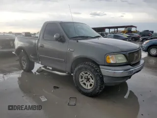 2003 Ford F-150 XL z VIN 1FTRF17263NA29013, wystawiony jako Copart lot #55668355 z przebiegiem 202 416 mil mil oraz Szkoda całkowita • Salvage title. Historia ofert i sprzedaży dostępna na DreamBid. Obrazek 4.