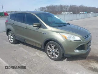 2013 Ford Escape SEL z VIN 1FMCU9H99DUC87471, wystawiony jako IAAI lot #41863601 z przebiegiem 225 429 mil mil oraz . Historia ofert i sprzedaży dostępna na DreamBid. Obrazek 1.