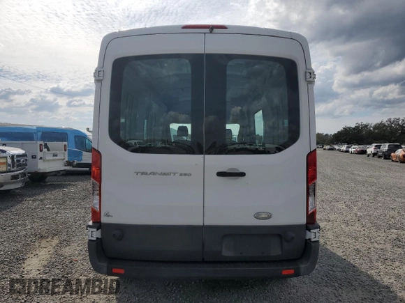 2015 Ford Transit Cargo with VIN 1FTNR2CM6FKA22538, listed as a Copart auction lot 47179125 with 271,259 mi miles and Clean title. Bid and sale history available at DreamBid. Image 6.