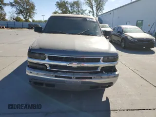 2002 Chevrolet Suburban LT with VIN 3GNEC16T62G229826, listed as a Copart auction lot 76776004 with 285,702 mi miles and Salvage Title. Bid and sale history available at carsss.com. Image 5.