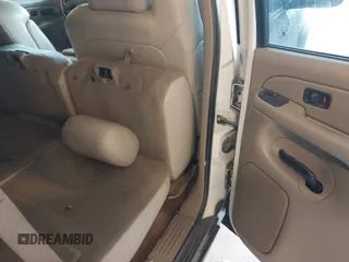 2004 Chevrolet Tahoe LS with VIN 1GNEK13ZX4J204098, listed as a IAAI auction lot 42143393 with 293,548 mi miles. Bid and sale history available at carsss.com. Image 8.