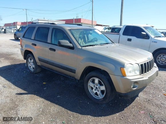 2005 Jeep Grand Cherokee Laredo with VIN 1J4GR48K25C714911, listed as a IAAI auction lot 41987103 with 191,157 mi miles. Bid and sale history available at carsss.com. Image 1.