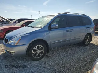 2014 Kia Sedona LX with VIN KNDMG4C77E6568411, listed as a Copart auction lot 77210434 with 36,145 mi miles and Salvage Title. Bid and sale history available at carsss.com. Image 1.
