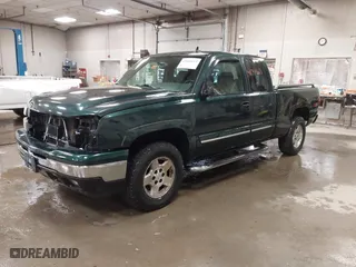 2007 Chevrolet Silverado 1500 LT2 with VIN 1GCEK19B97E120418, listed as a IAAI auction lot 41044613 with 120,062 mi miles. Bid and sale history available at carsss.com. Image 2.
