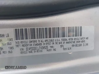 2018 Dodge Journey Crossroad with VIN 3C4PDDGG1JT430525, listed as a IAAI auction lot 40587131 with 108,564 mi miles. Bid and sale history available at carsss.com. Image 9.