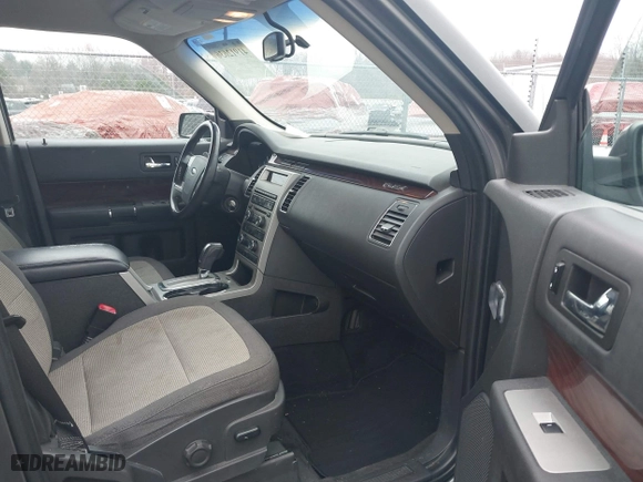 2010 Ford Flex SEL with VIN 2FMGK5CC3ABA25076, listed as a IAAI auction lot 41912636 with 199,070 mi miles. Bid and sale history available at carsss.com. Image 5.
