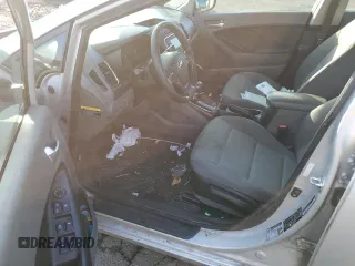 2018 Kia Forte LX with VIN 3KPFK4A7XJE281126, listed as a Copart auction lot 84199854 with 98,902 mi miles and Salvage Title. Bid and sale history available at carsss.com. Image 8.