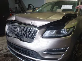 2019 Lincoln MKC Reserve with VIN 5LMTJ3DH4KUL20647, listed as a IAAI auction lot 41868447 with 64,403 mi miles and . Bid and sale history available at DreamBid. Image 6.