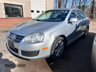 2010 Volkswagen Jetta Limited Edition z VIN 3VWRZ7AJ0AM053614, wystawiony jako Copart lot #54429245 z przebiegiem 148 988 mil mil oraz Czysty tytuł • Clean title. Historia ofert i sprzedaży dostępna na DreamBid. Obrazek 2.