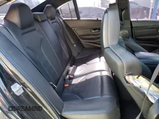 2016 BMW M3 z VIN WBS8M9C58G5D30271, wystawiony jako Copart lot #47298135 z przebiegiem Nie podano mil oraz Szkody całkowita. Historia ofert i sprzedaży dostępna na DreamBid. Obrazek 10.