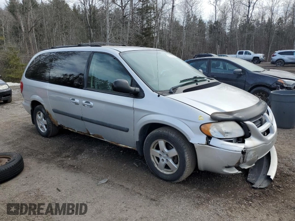 2005 Dodge Caravan with VIN 1D4GP24R75B185659, listed as a Copart auction lot 50193215 with 303,763 mi miles and Clean Title. Bid and sale history available at carsss.com. Image 4.