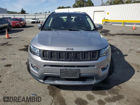 2017 Jeep Compass Limited z VIN 3C4NJDCB4HT631422, wystawiony jako Copart lot #52978345 z przebiegiem 81 666 mil mil oraz Szkoda całkowita • Salvage title. Historia ofert i sprzedaży dostępna na DreamBid. Obrazek 5.