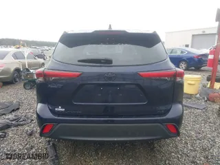 2023 Toyota Highlander L with VIN 5TDKDRAH3PS043096, listed as a IAAI auction lot 41258423 with 30,577 mi miles. Bid and sale history available at carsss.com. Image 17.