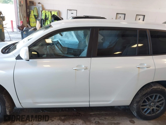 2008 Toyota Highlander with VIN JTEES41A582028404, listed as a IAAI auction lot 42608413 with 225,070 mi miles and . Bid and sale history available at DreamBid. Image 14.