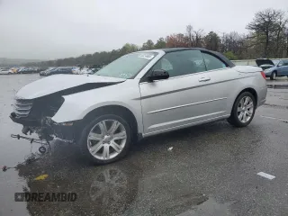 2010 Chrysler Sebring Touring z VIN 1C3BC5ED1AN153410, wystawiony jako Copart lot #55224685 z przebiegiem Nie podano mil oraz Szkody całkowita. Historia ofert i sprzedaży dostępna na DreamBid. Obrazek 1.