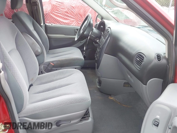 2005 Dodge Caravan SXT with VIN 2D4GP44L45R481294, listed as a IAAI auction lot 42772909 with 82,341 mi miles and . Bid and sale history available at DreamBid. Image 5.