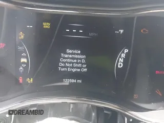 2020 Jeep Grand Cherokee Limited X z VIN 1C4RJFBG0LC231419, wystawiony jako IAAI lot #41568627 z przebiegiem 122 594 mil mil oraz . Historia ofert i sprzedaży dostępna na DreamBid. Obrazek 7.