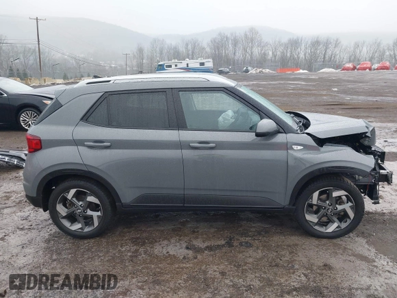 2021 Hyundai Venue Denim z VIN KMHRC8A38MU098601, wystawiony jako IAAI lot #41475810 z przebiegiem 132 647 mil mil oraz . Historia ofert i sprzedaży dostępna na DreamBid. Obrazek 13.