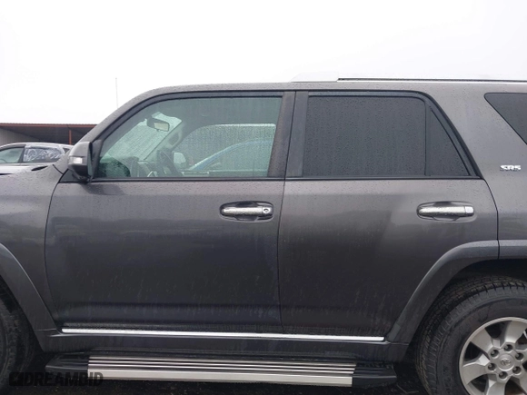 2011 Toyota 4Runner SR5 with VIN JTEZU5JR5B5018288, listed as a IAAI auction lot 41554553 with 206,106 mi miles. Bid and sale history available at carsss.com. Image 14.