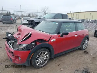 2014 MINI Hardtop S z VIN WMWXM7C50ET926341, wystawiony jako IAAI lot #41462159 z przebiegiem 95 993 mil mil oraz . Historia ofert i sprzedaży dostępna na DreamBid. Obrazek 17.