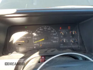 1997 GMC Suburban z VIN 3GKEC16R7VG500916, wystawiony jako Copart lot #76617314 z przebiegiem 271 867 mil mil oraz Nie do naprawy • Non repairable. Historia ofert i sprzedaży dostępna na DreamBid. Obrazek 9.