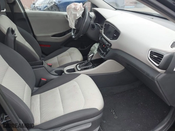 2018 Hyundai Ioniq Hybrid SEL with VIN KMHC75LC2JU062582, listed as a IAAI auction lot 42008554 with 72,446 mi miles. Bid and sale history available at carsss.com. Image 5.