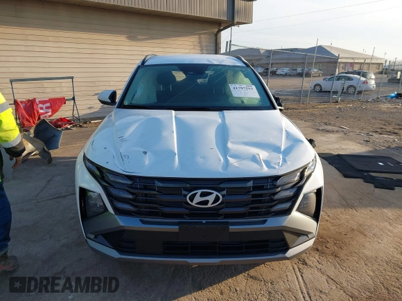 2025 Hyundai Tucson SEL with VIN 5NMJBCDE6SH510538, listed as a IAAI auction lot 41797553 with 789 mi miles. Bid and sale history available at carsss.com. Image 13.