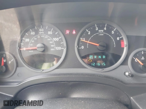2008 Jeep Patriot Sport z VIN 1J8FT28W18D732298, wystawiony jako IAAI lot #42541347 z przebiegiem 121 615 mil mil oraz . Historia ofert i sprzedaży dostępna na DreamBid. Obrazek 7.