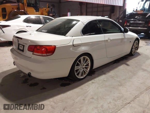 2010 BMW 3 Series 335i with VIN WBAWL7C53AP476444, listed as a IAAI auction lot 41384815 with 138,601 mi miles. Bid and sale history available at carsss.com. Image 4.