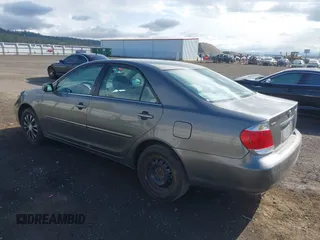 2006 Toyota Camry STD with VIN 4T1BE32K66U718658, listed as a IAAI auction lot 42086473 with 204,314 mi miles. Bid and sale history available at carsss.com. Image 3.