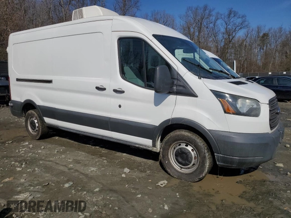 2016 Ford Transit Cargo z VIN 1FTYR2CM5GKB15310, wystawiony jako Copart lot #44864995 z przebiegiem 64 352 mil mil oraz Czysty tytuł • Clean title. Historia ofert i sprzedaży dostępna na DreamBid. Obrazek 4.