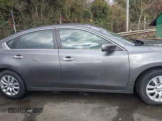 2014 Nissan Altima SV with VIN 1N4AL3AP1EN355509, listed as a IAAI auction lot 40895974 with 264,525 mi miles and . Bid and sale history available at carsss.com. Image 13.
