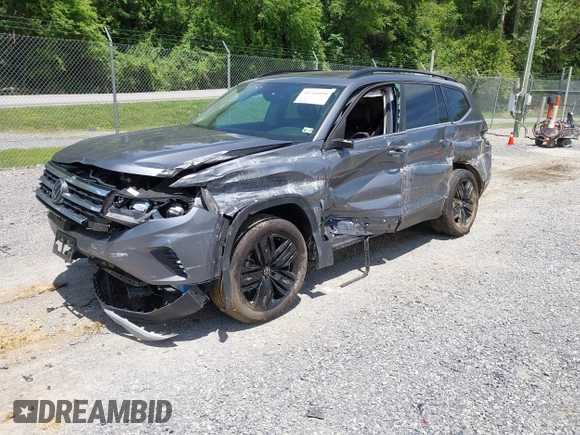 2023 Volkswagen Atlas SE with VIN 1V2KR2CA1PC541564, listed as a IAAI auction lot 42266050 with 44,622 mi miles and . Bid and sale history available at DreamBid. Image 22.