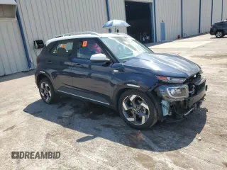 2021 Hyundai Venue Denim z VIN KMHRC8A35MU083019, wystawiony jako Copart lot #61023235 z przebiegiem Nie podano mil oraz Nie do naprawy • Non repairable. Historia ofert i sprzedaży dostępna na DreamBid. Obrazek 4.