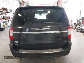 2015 Chrysler Town & Country Touring with VIN 2C4RC1BGXFR552294, listed as a IAAI auction lot 42168598 with 155,388 mi miles. Bid and sale history available at carsss.com. Image 16.