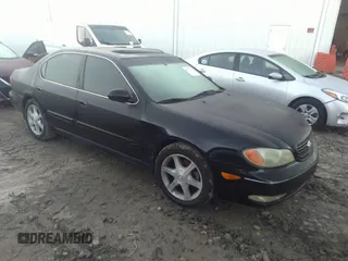 2004 Infiniti I35 with VIN JNKDA31AX4T204329, listed as a IAAI auction lot 41777648 with 182,373 mi miles. Bid and sale history available at carsss.com. Image 1.