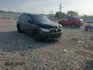 2024 Volkswagen Tiguan SE R-Line Black with VIN 3VVCB7AX9RM000859, listed as a Copart auction lot 59664795 with 35,569 mi miles and Salvage title. Bid and sale history available at DreamBid. Image 14.
